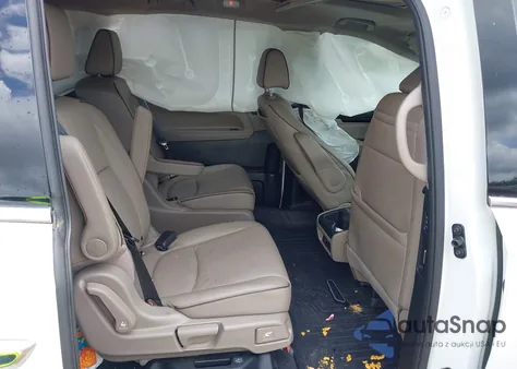 2023 Honda Odyssey Elite z USA, uszkodzony, nr VIN 5FNRL6H92PB021951